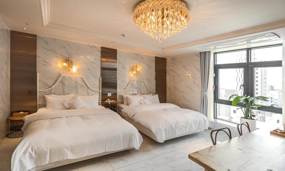 Daegu February Hotel Dongseongro Ngoại thất bức ảnh